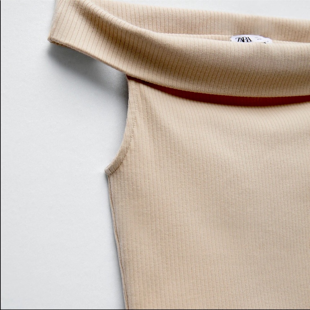 Zara Ribbed Off-The-Shoulder Top - Picture 3 of 8